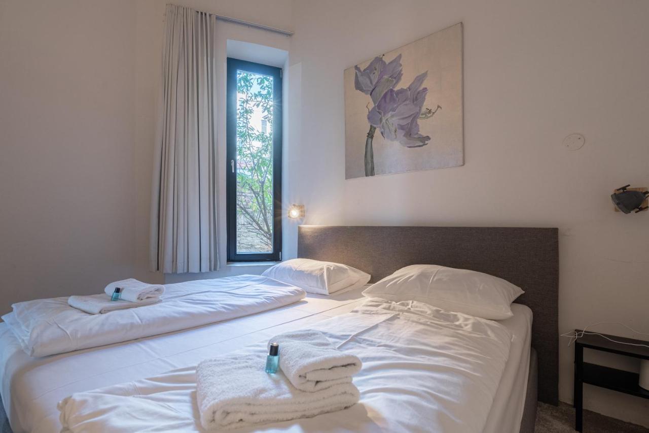 Easy Flat Augarten Vienna Exterior photo